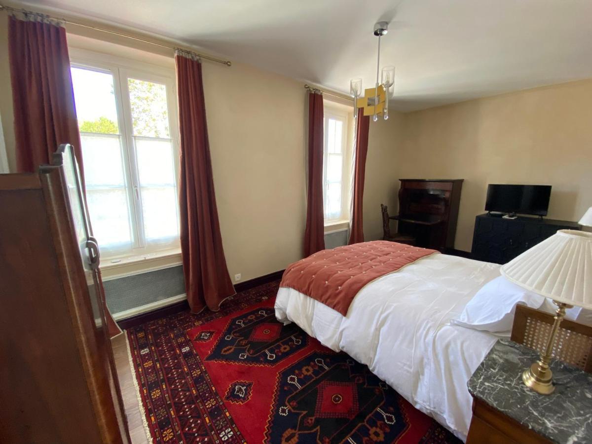 Hotel La Thebauderie Montfort-lʼAmaury Esterno foto