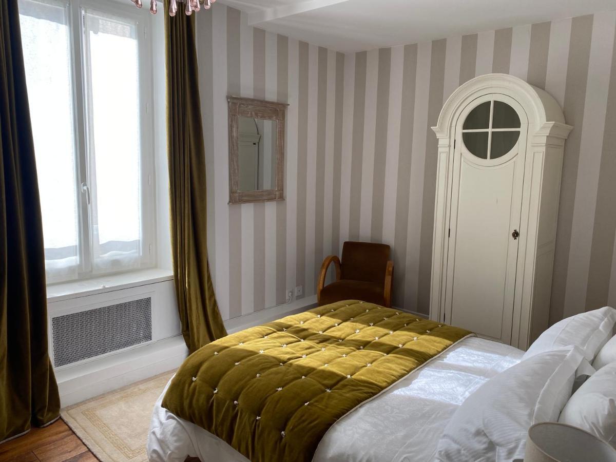 Hotel La Thebauderie Montfort-lʼAmaury Esterno foto