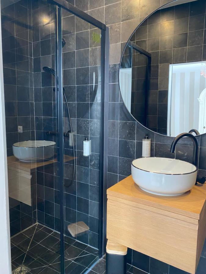 Hotel La Thebauderie Montfort-lʼAmaury Esterno foto