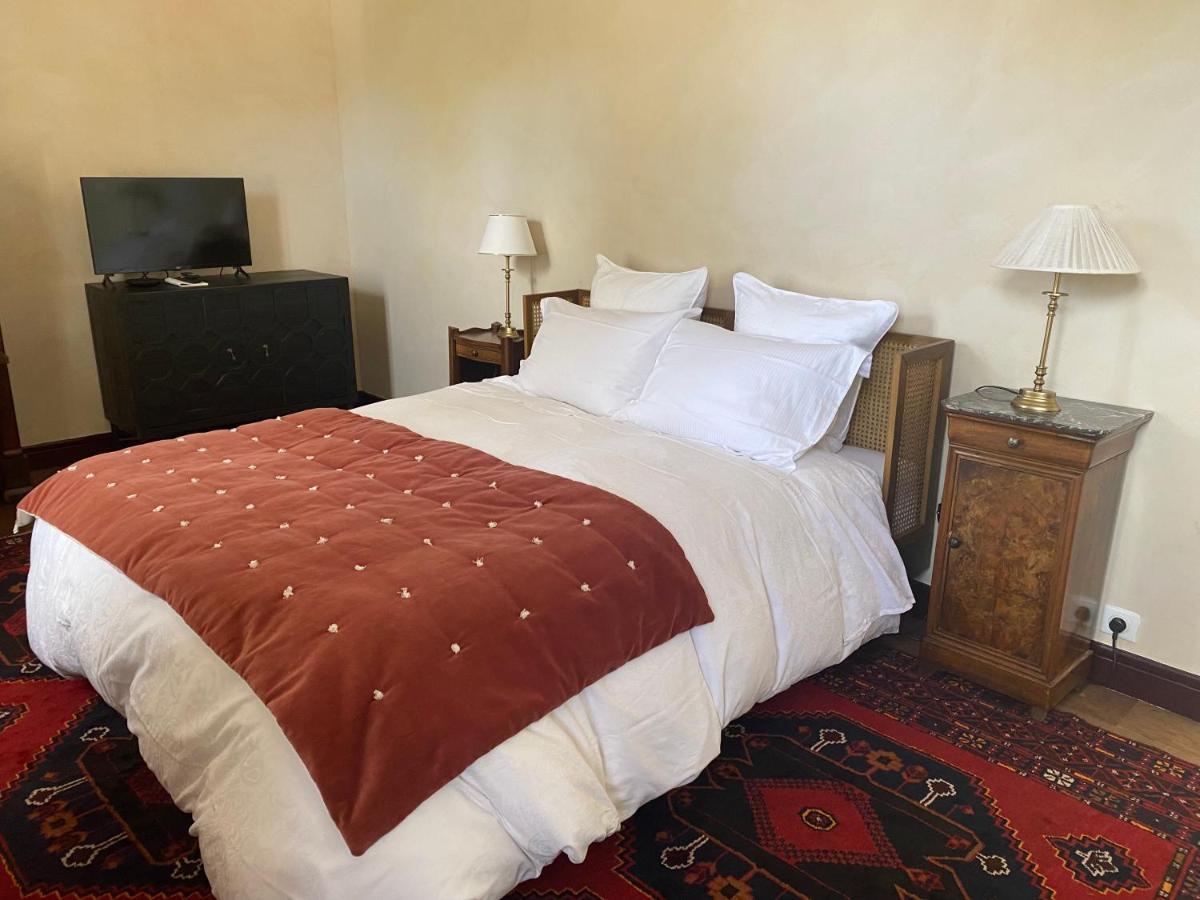 Hotel La Thebauderie Montfort-lʼAmaury Esterno foto